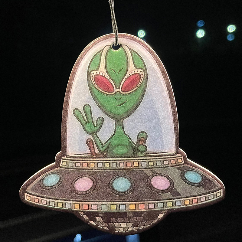 Quirky and Fun Alien, V-Sign H - огляд і ціна Perfume Và Fragrance